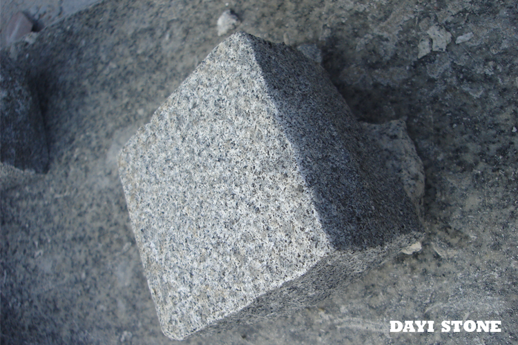 Natural Stone Cubes Dark Grey Granite G654 Top Bushhammered edges split bottom sawn 10x10x8cm - Dayi Stone